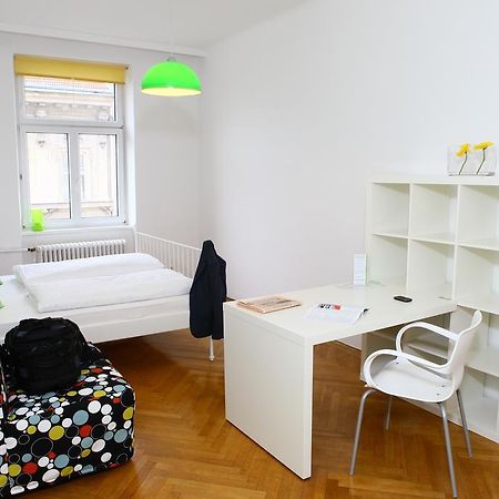 Hostel & Guesthouse Kaiser 23 Wien Rom bilde