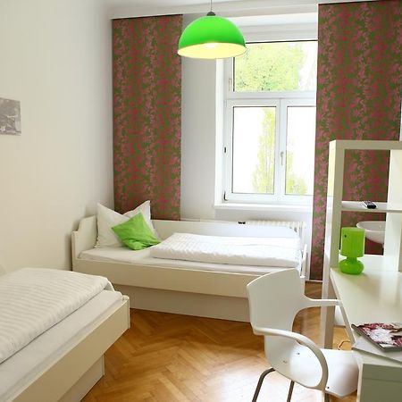 Hostel & Guesthouse Kaiser 23 Wien Rom bilde