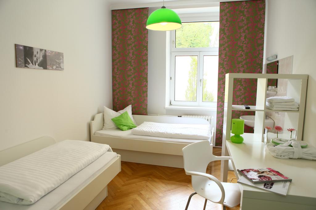 Hostel & Guesthouse Kaiser 23 Wien Rom bilde